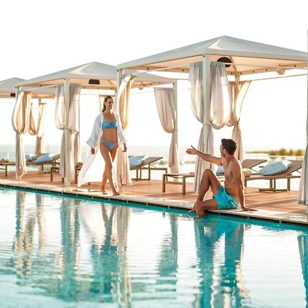 Zaton Holiday Resort Mobile Homes Нин Екстериор снимка