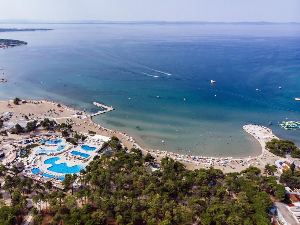Zaton Holiday Resort Mobile Homes Нин Екстериор снимка